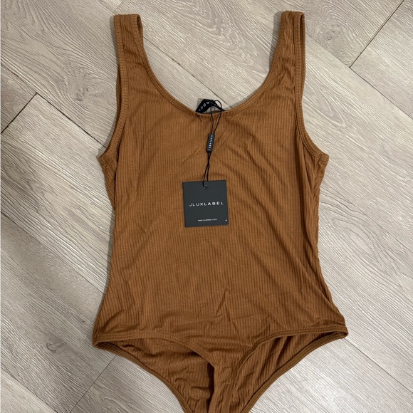 JLUXLABEL Ribbed Bodysuit - Picture 2 of 3